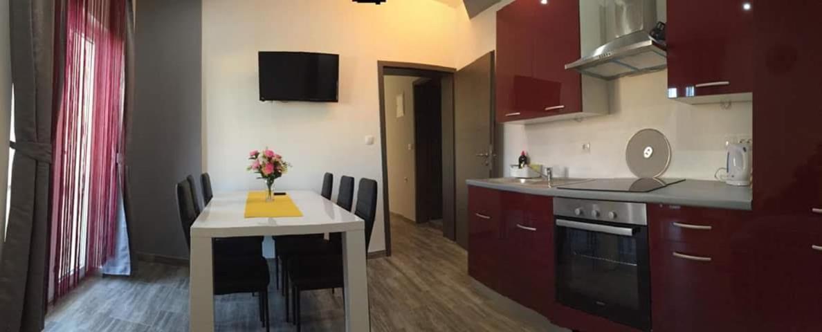 Apartmani Villa Anna Ražanac Εξωτερικό φωτογραφία