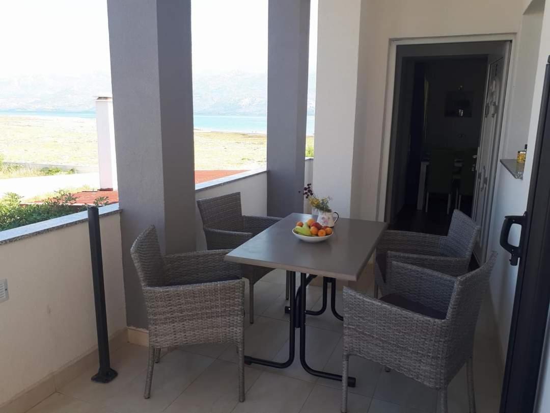 Apartmani Villa Anna Ražanac Εξωτερικό φωτογραφία